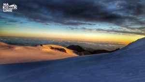 Wschód słońca na górze Kazbek