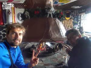 Stacja MIR w środku podczas podejścia na górę Elbrus