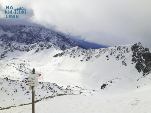 Zawrat widok na dolinę pięciu stawów Polskich