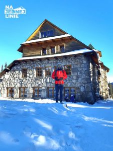 Murowaniec w Tatrach zimą