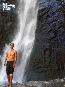 Wodospad przy Kazbegi