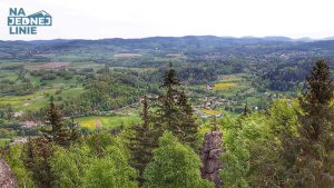 Sokoliki Panorama ze szczytu skały