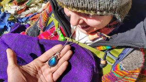 Labradoryt prezent po zdobyciu przełęczy Thorung La