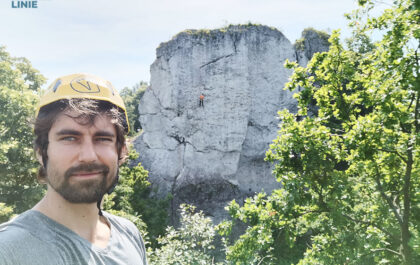 Stoję na szczycie Kursowej, a za mną widoczna Zegarowa z pięknymi, lecz trudnymi drogami. Ufam, że kiedyś wybije dla mnie odpowiednia godzina na Zegar…ową