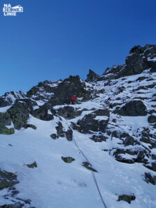 Początek drogi Klisia w Kotle Kościelcowym