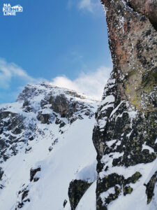 Potoczek w trakcie zimy. Wspinaczka na Czubę nad Karbem