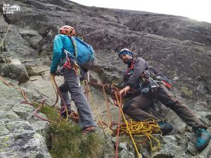 Zamarła Turnia - Lewi Wrześniacy - asekuracja - wspinaczka